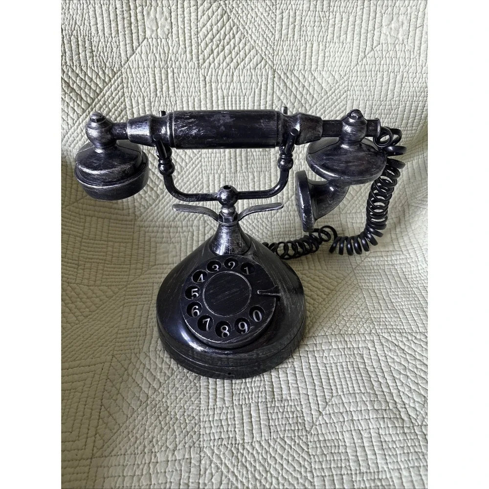 Gemmy Spooky Telephone Haunted Halloween Talking Ringing Motion Activated Works